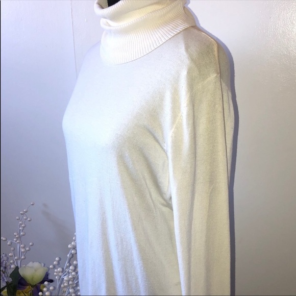 NWT DG2 Diane Gilman Off White Turtleneck-Sz L - Picture 3 of 8